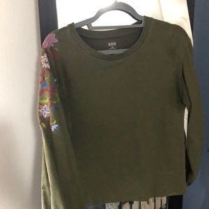 Long sleeve cropped sweater